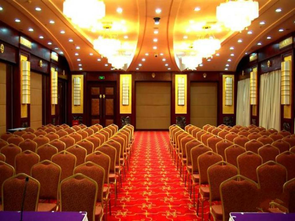 Grand Soluxe Hotel Dunhuang Bagian luar foto