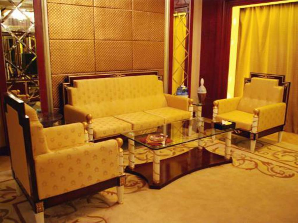 Grand Soluxe Hotel Dunhuang Bagian luar foto